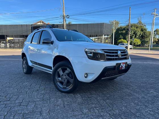 RENAULT DUSTER 2.0 DYNAMIQUE 4X2 16V FLEX 4P AUTOMÁTICO